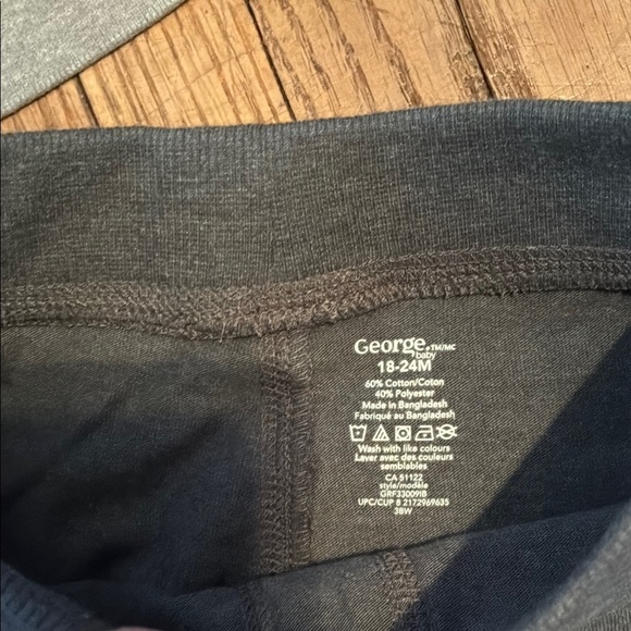 Assorted Baby Clothing Set - Picture 10 of 16